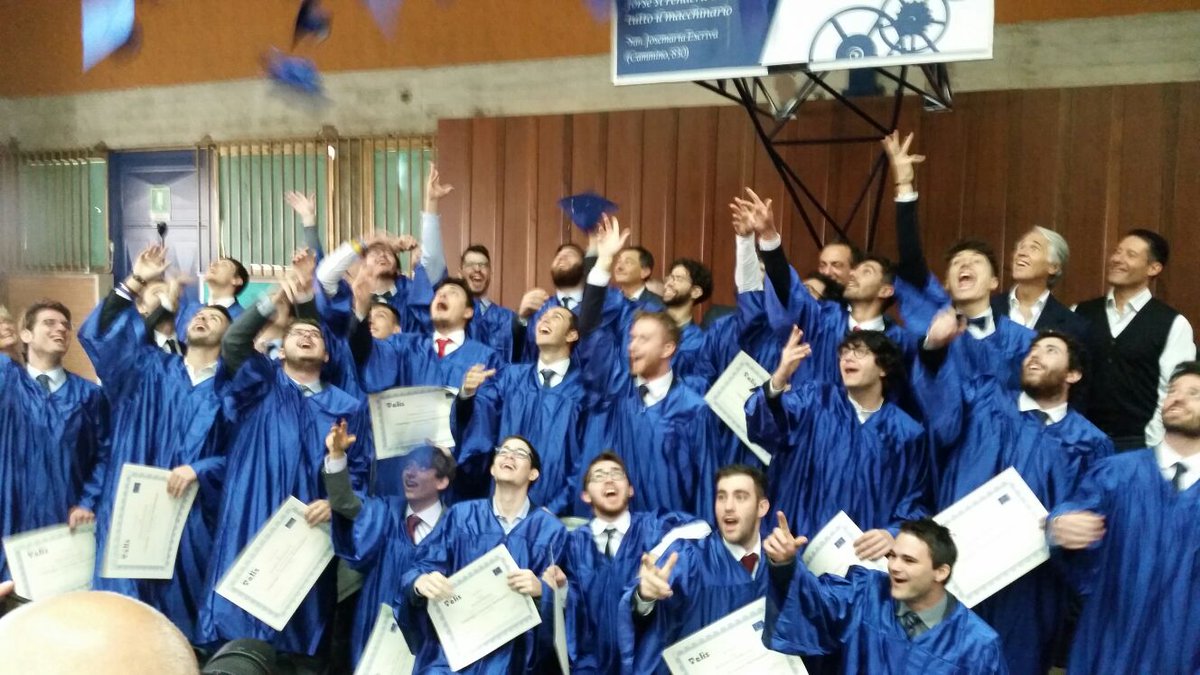 Lo sport é sempre + volàno di inclusione e integrazione sociale. Felice ora alla scuola sportiva Elis insieme ai ragazzi di Casal Bruciato.