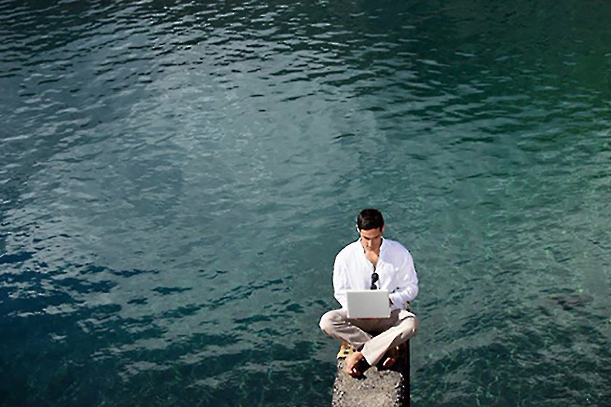 SocialBusi's tweet image. 7 Rules to Live by When Your Startup Hires Remote Tech Employees #startup #smallbusinesshttps://www.entrepreneur.com/article/244273