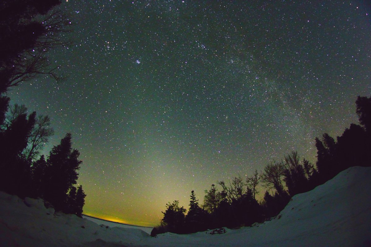 TJCProperties's tweet photo. You are now free to move about the galaxy...  
Location:  The Headlands Dark Sky Park, MI
#LiveMore 
#Astronomy https://t.co/hdgFsTLYCb