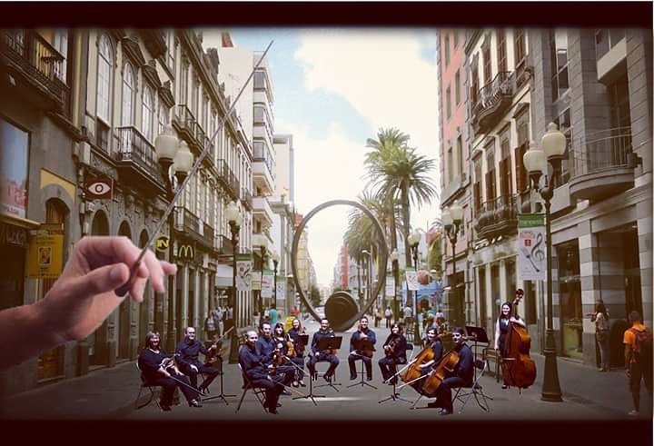 ocgrancanaria's tweet photo. Esta tarde a las 18:00 en Triana, vive la experiencia de dirigir a la @ocgrancanaria #ConductUS #DirigeNOS https://t.co/kPMIwtFR7y