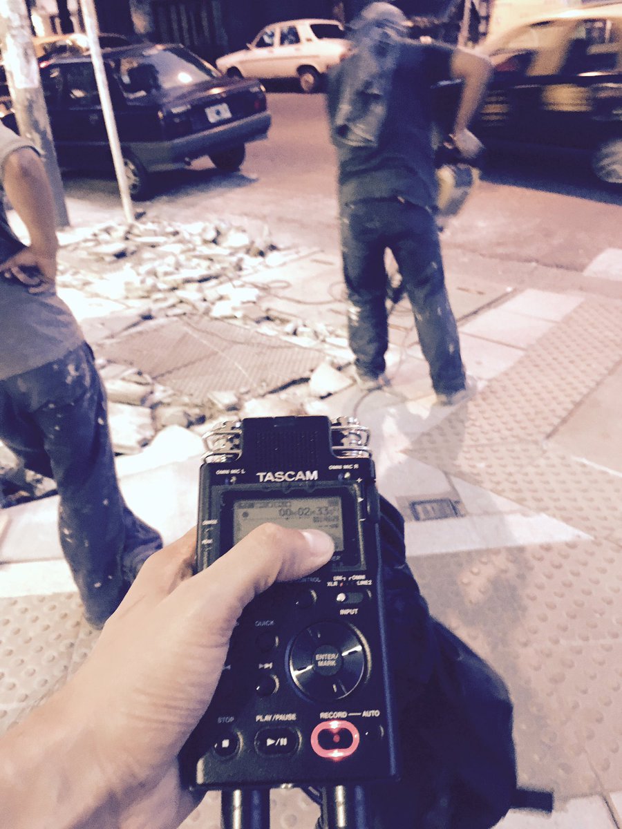 DiegoCannizzaro's tweet photo. Capturando #SonidosBinaurales obreros en #BuenosAires 
#binaural #documental #Sound #3Dsounds #sounddesign #blind #Radio https://t.co/3BPs2PY6Lp