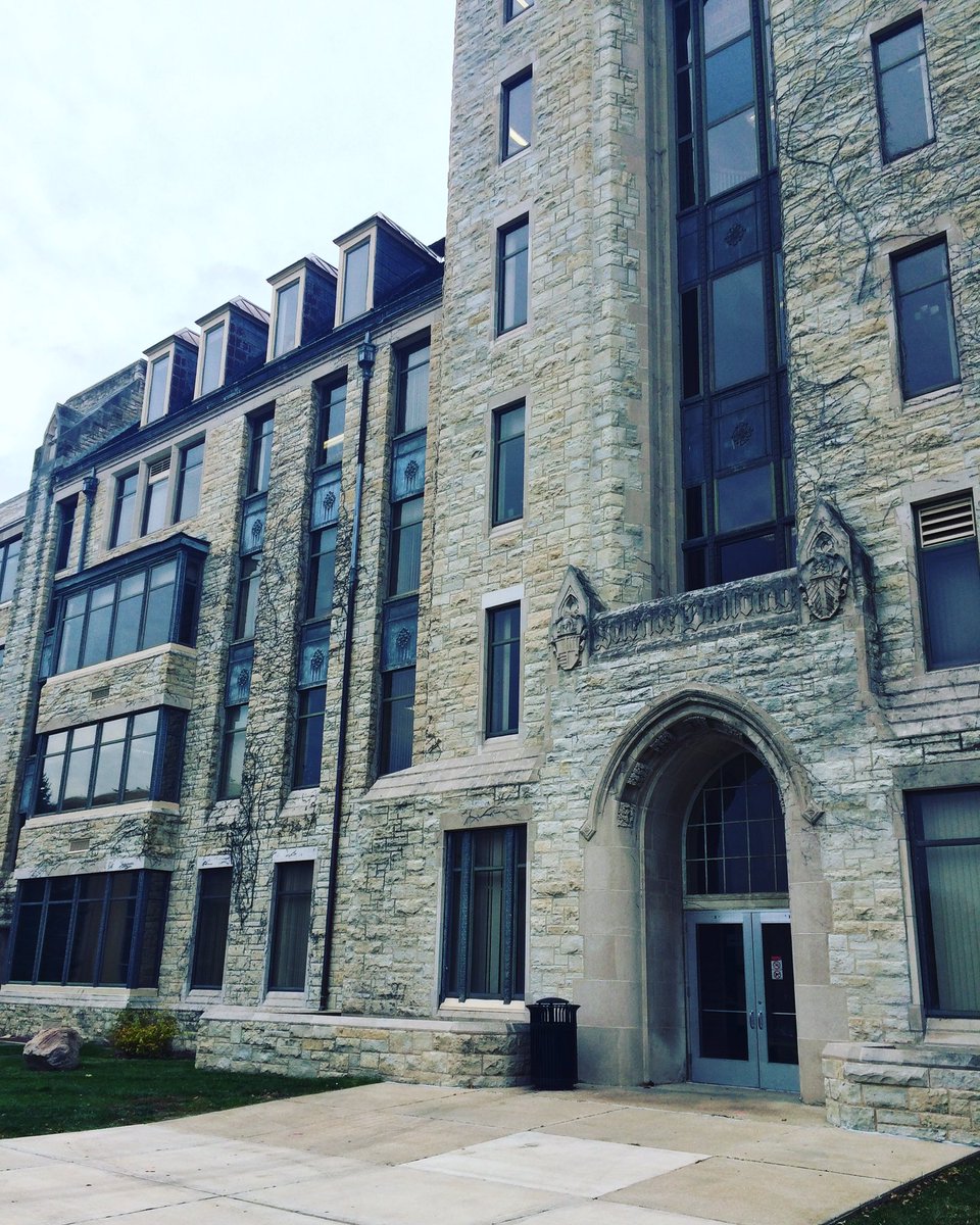 MorganKolkmeyer's tweet photo. There's no place like home 🏡 ⚡️🌪❄️ #DavisHall https://t.co/SrSamYbIAO