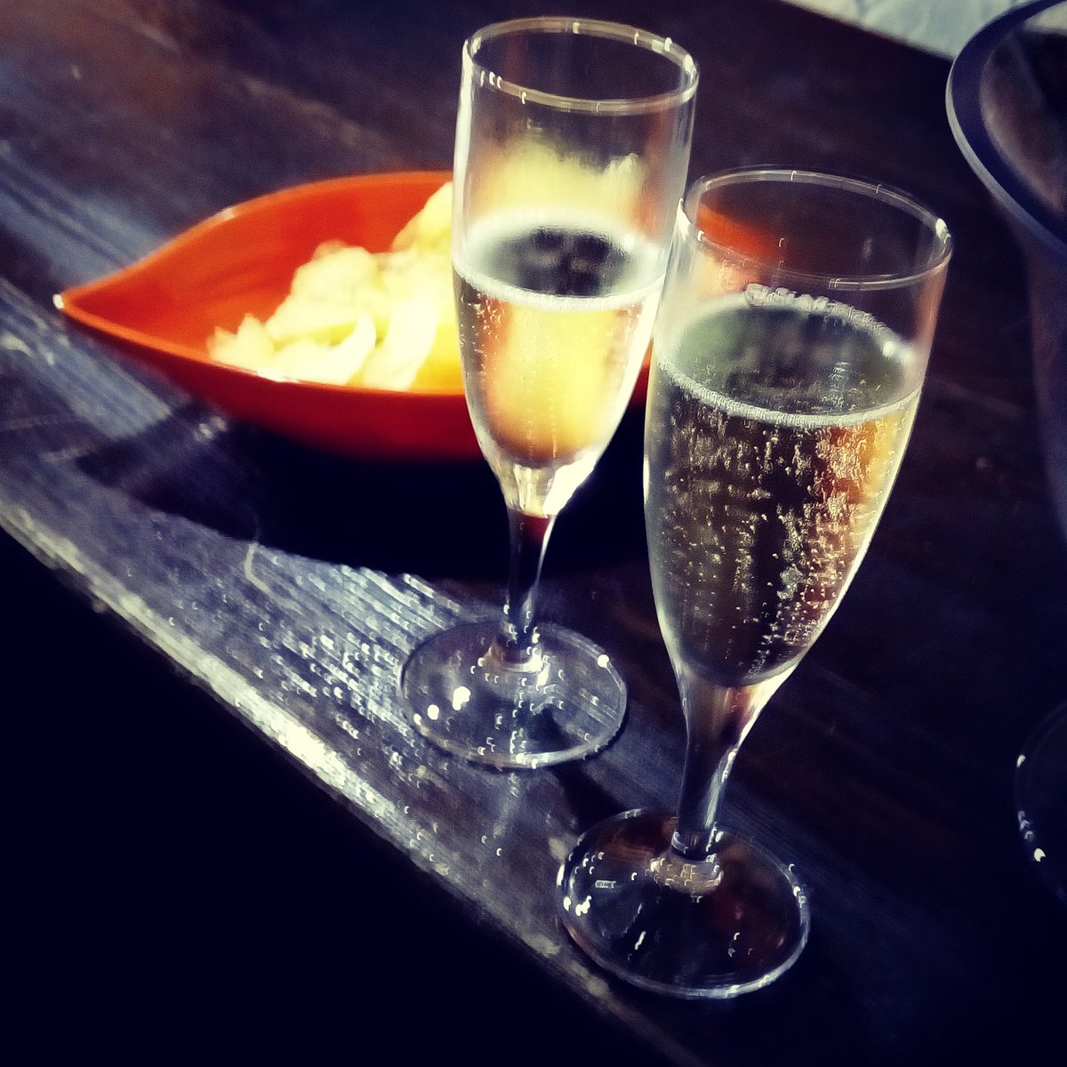 Així et reben a <a href="/CavaPedregosa/">Castelo de Pedregosa</a> 
Genial 
#cava