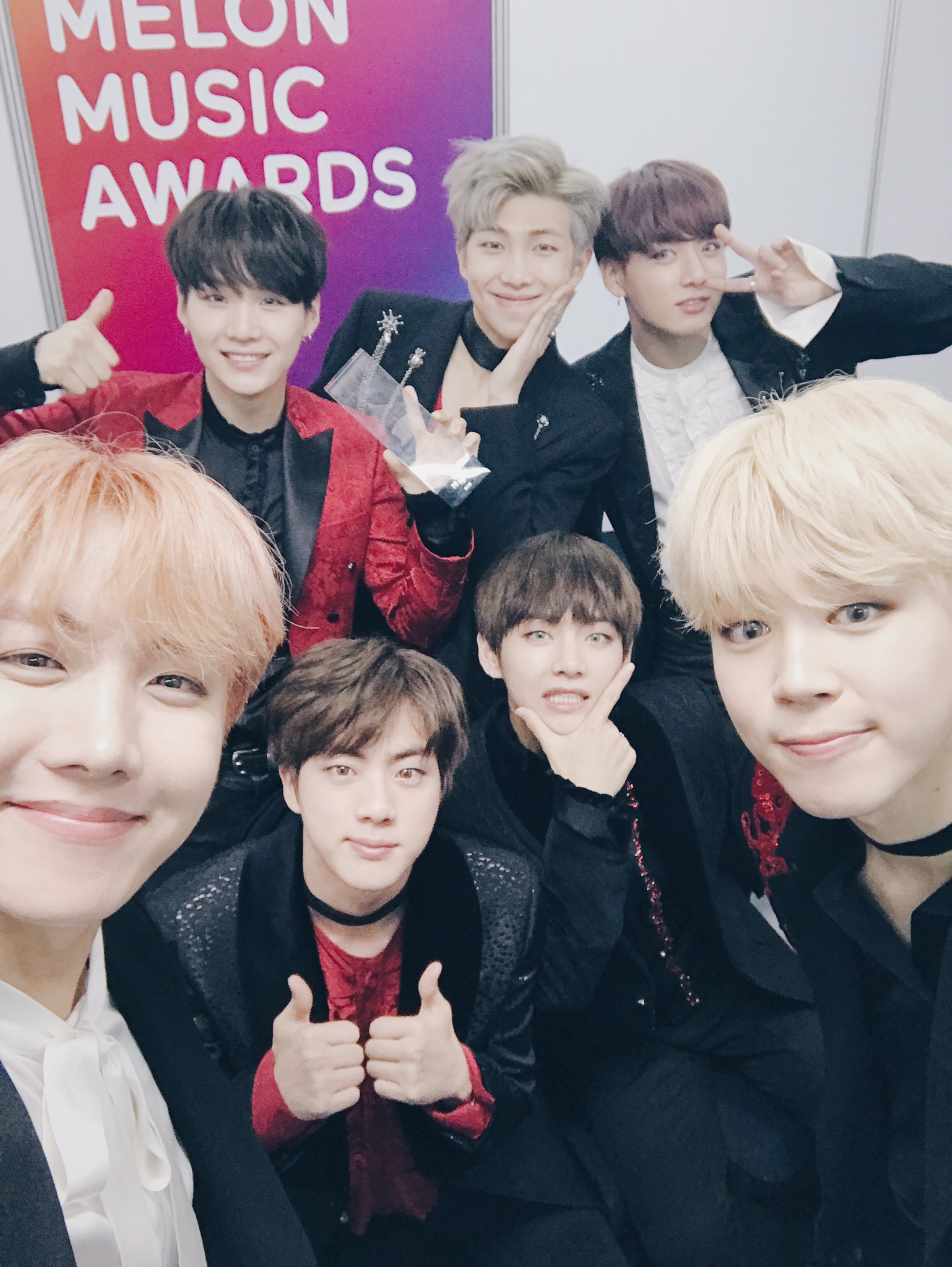 방탄소년단 Teamwork Makes The Dream Work T Co Kztngn8rfb Twitter