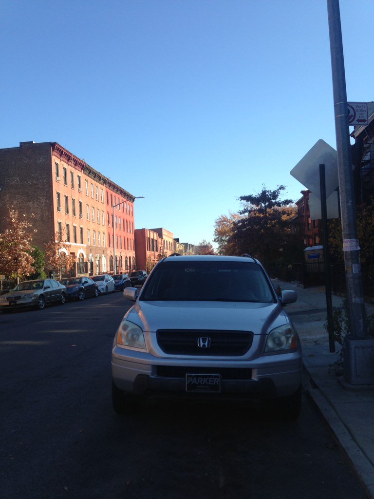 skullsnsmoke's tweet image. Big ups to mom !! #bandvan