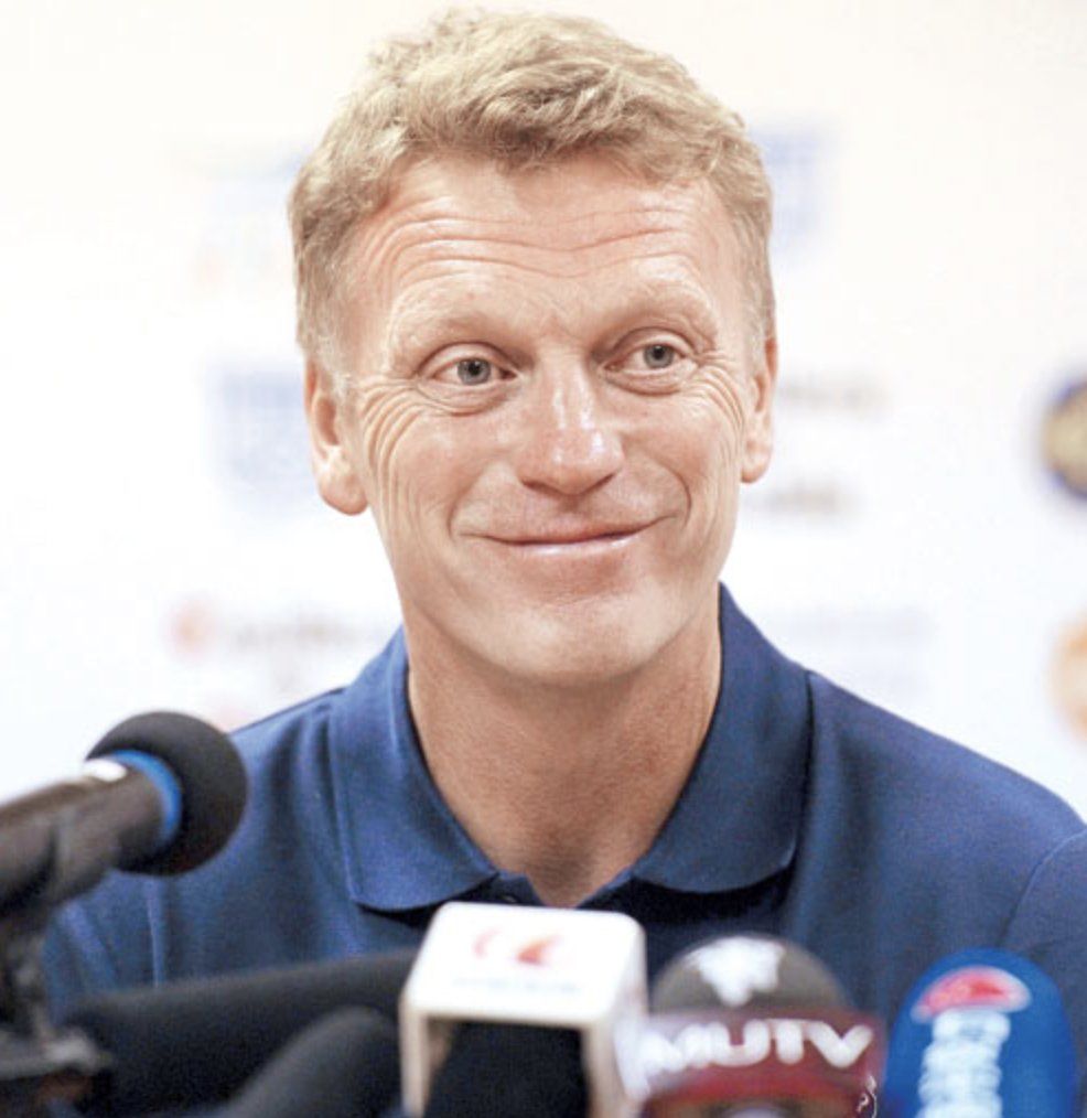 FutballTweets's tweet photo. Points after 12 games in charge of Man Utd:

- David Moyes: 21 
- José Mourinho: 19 😳 https://t.co/e053FyhB49