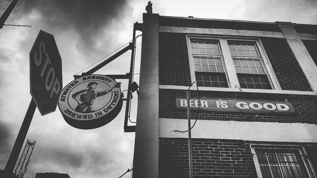 BTWeatherston's tweet photo. Saturday morning shoot for #BooksOverBeer at Atwater. https://t.co/D1ocvgN6X6