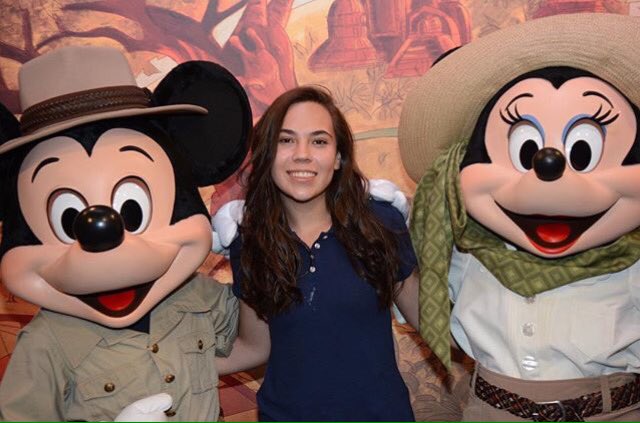 athaliahuerta's tweet photo. Disney 🤘🏽💕 https://t.co/7GW0emTF2p