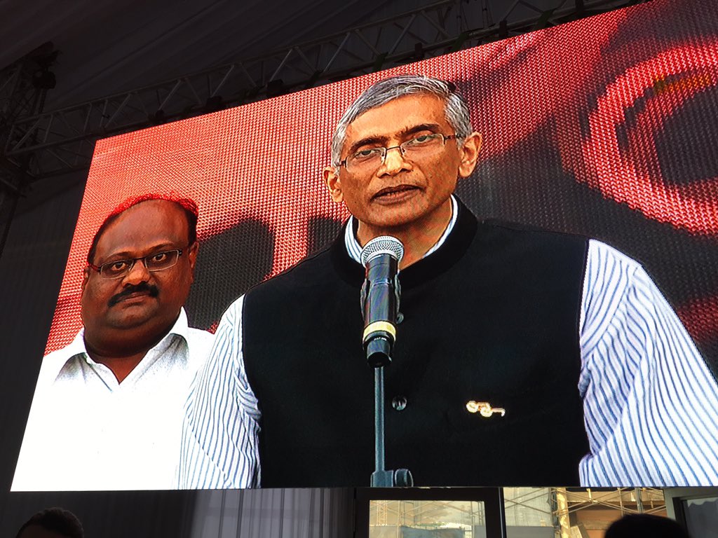 UNICEFIndia's tweet image. Great to see #WASH ambassador @vidya_balan &amp;amp; Sec @paramiyer_ talk about #toiletsforprogress at @glblctznIN @TeamSwachh @swachhbharat