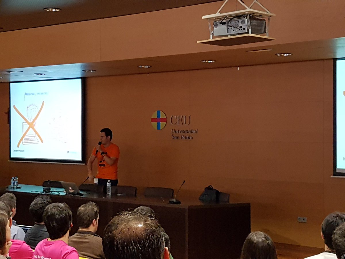 UaSmart's tweet image. Agilismo con @dafergon en #Codemotion2016 vamos a ver que nos aporta Agil de verdad