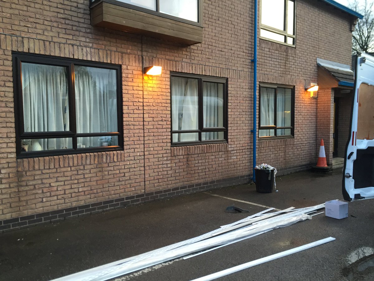 masterfitter16's tweet photo. Today's black linear products in our local hospice https://t.co/NDGZuzAfAR