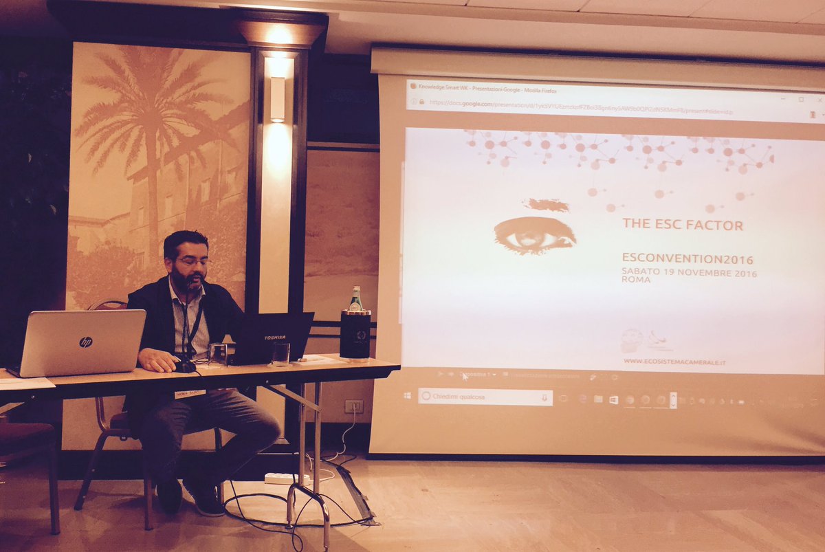 FrancescaSane's tweet photo. #esconvention16 #escfactor @MicheleSilletti presenta "sistema di condivisione conoscenze" di @Ecosist_CamCom in discussione @opengovitaly https://t.co/Qe6FFWKsek
