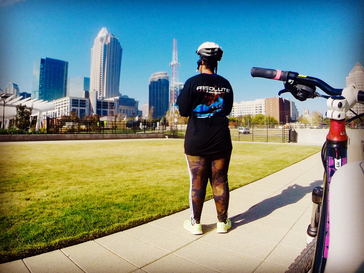 MaryGeter's tweet photo. Awesome AM 🚲 ride around the city in my #AbsoluteCustomCycles 👚 #KeepMoving #healthylifestyle #ChangeItUp https://t.co/OKLLCF67QA
