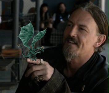 RuschAlexandra's tweet image. Fun Saturday Chibs And The Dragon!!!To be continued.....@TommyFlanagan @DeidreFolkman @KatieBonsor @nobblebonce @Rine07 @Flanaholics