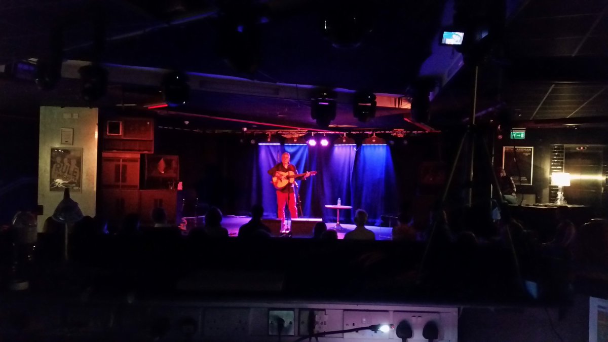 elliebeamusic's tweet photo. #stevetilston performing his headline set @Paddlefootpromotions @OPENNorwich :) #headlineset https://t.co/8IWdAYYXaP