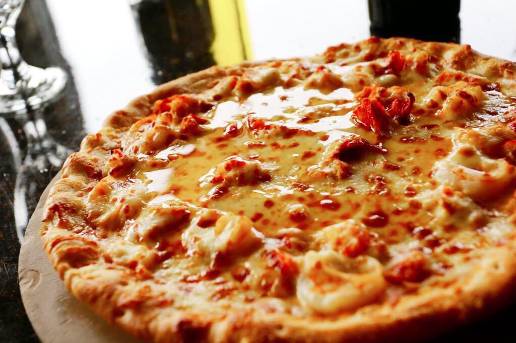 Bellinisokc's tweet photo. 50% OFF of any Pizza during the  OU Game tonight!
Bring a friend with you! 
https://t.co/N5XSrnyXM2 #okc #oklahomacity #ougame https://t.co/oBBdR93jsY