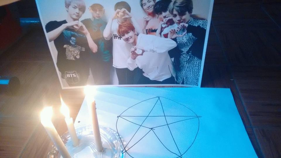 dopesnuff's tweet image. #thewingstour #THEWINGSTOURINARGENTINA @BTS_twt @bts_bighit  @BigHitEnt ME RIGHT NOW, PLEASE COME TO ARGENTINA