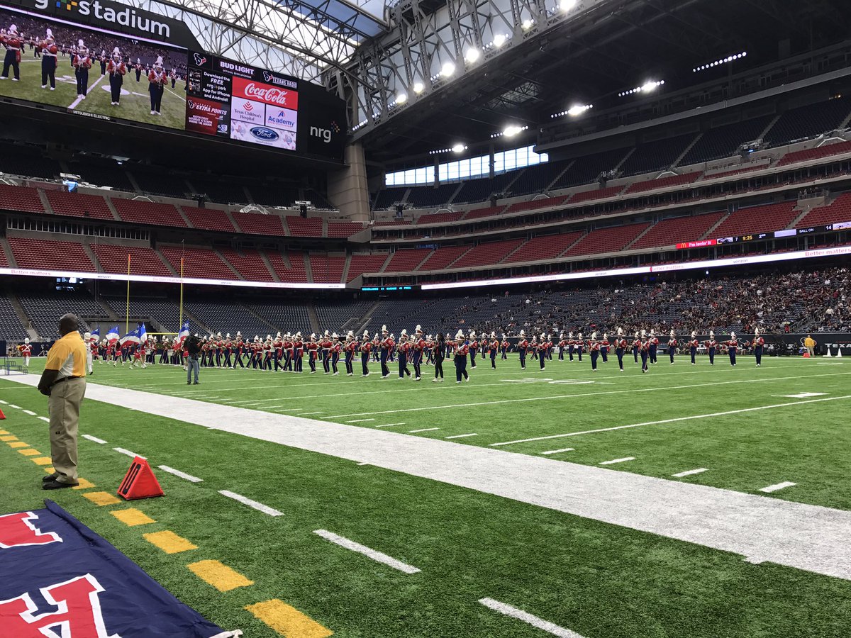 AHS looked great at half time!! <a href="/HumbleISD/">Humble ISD</a> <a href="/HumbleISD_AHS/">The Atascocita HS</a> 🏈