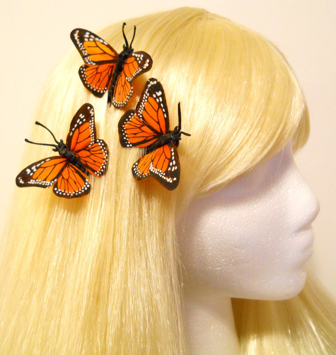 MicheleMyFairy's tweet photo. 3 Monarch Butterfly Hair Bobby Clip Orange Feather Wedding Bri… https://t.co/s0n2JrP4u2 #flowers #ButterflyHairClips https://t.co/3Qg44xQipE