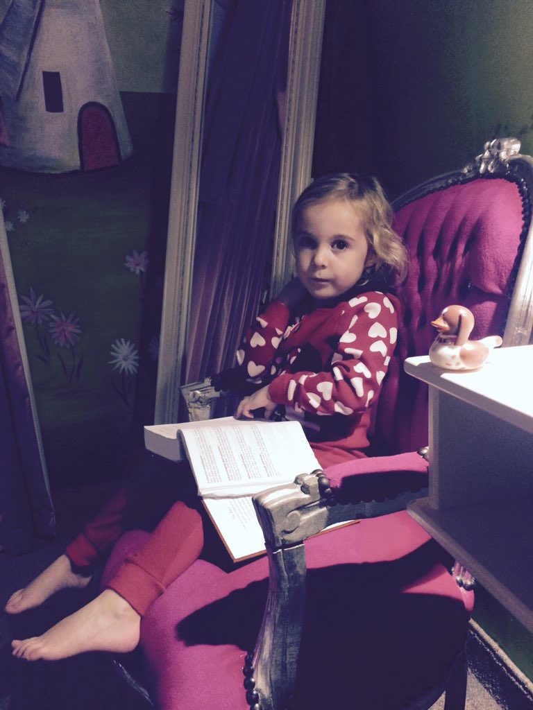 welshregan's tweet photo. Are you listening daddy? #princess #storytime #nooneislaughing https://t.co/4wRubhvwGw