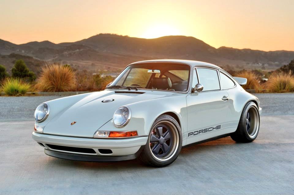BCJr's tweet photo. Happy Saturday!☕🌅⛅😎👋

#Porsche @singervehicles Beauty!
#RestoMod #Porsche911👌💯💥

@PorscheRetail @Porsche911UK
@PorscheSauce @LienhardRacing https://t.co/4sWoks5B4x