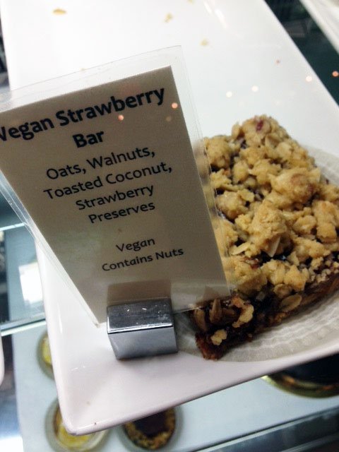 CakeFlour's tweet photo. Vegan Strawberry Bars, didn't last long. Making more now...perfect for Thanksgiving too! Order today! #turkeydaycountdown #cakeflour https://t.co/TIuEHWvoxG