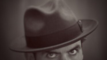 Chapter1OCC's tweet image. ...It could be his head wasn't screwed on just right?
It could be, perhaps, his shoes were too tight?.. #OCChristmas2016 #OCC