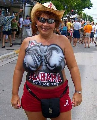 TopFBPosts's tweet photo. Uh..... Roll Tide? https://t.co/HKpepoKCff
