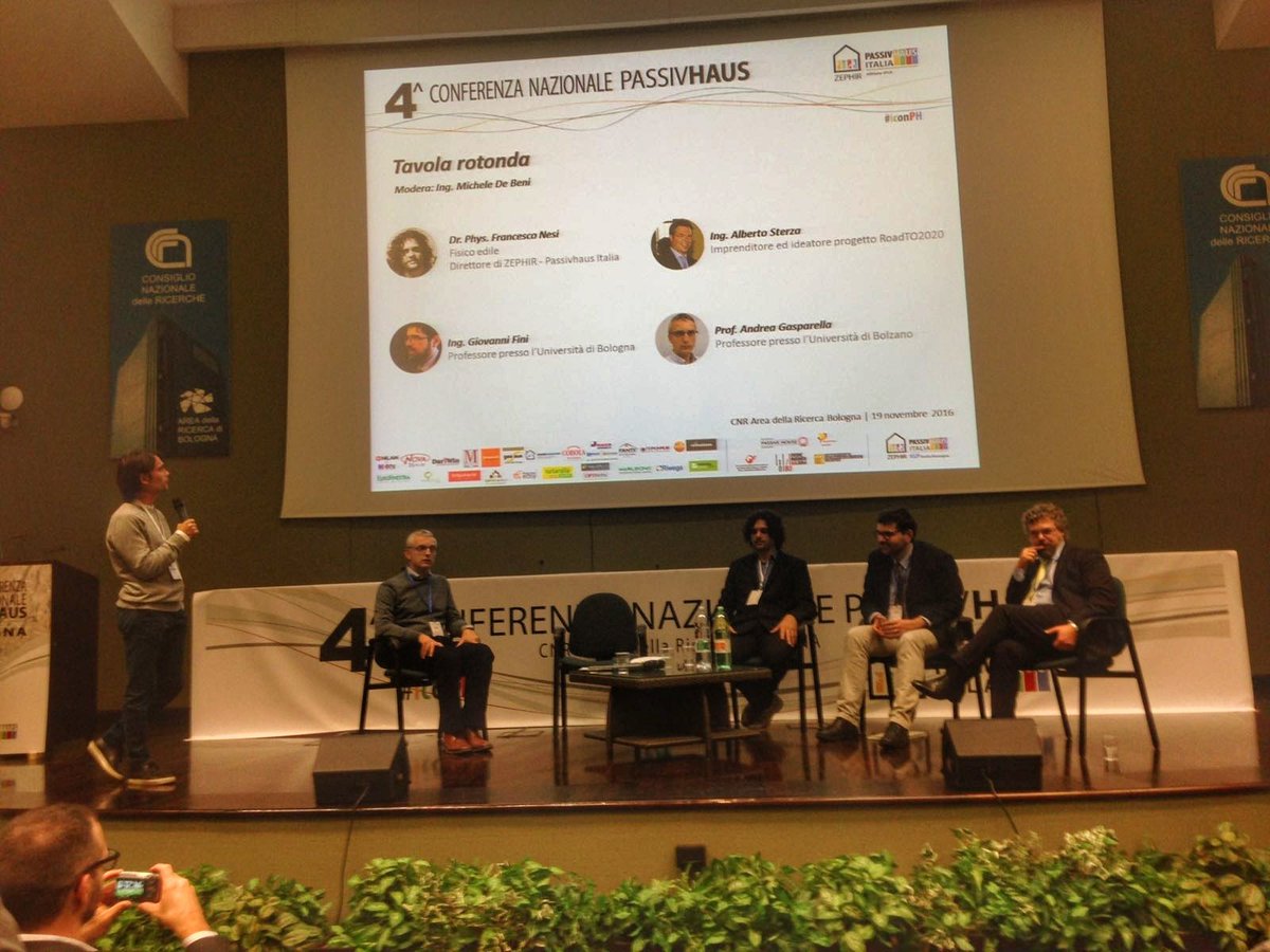 Tavola rotonda~confronto a 360° su efficienza energetica <a href="/Zephir_Passiv/">ZEPHIR Passivhaus IT</a> <a href="/PH_Italia/">Passivhaus Italia</a> @the_iPHA <a href="/nesifranz/">Francesco Nesi</a> <a href="/alberto_sterza/">Alberto Sterza</a> #iconPH #passivhaus