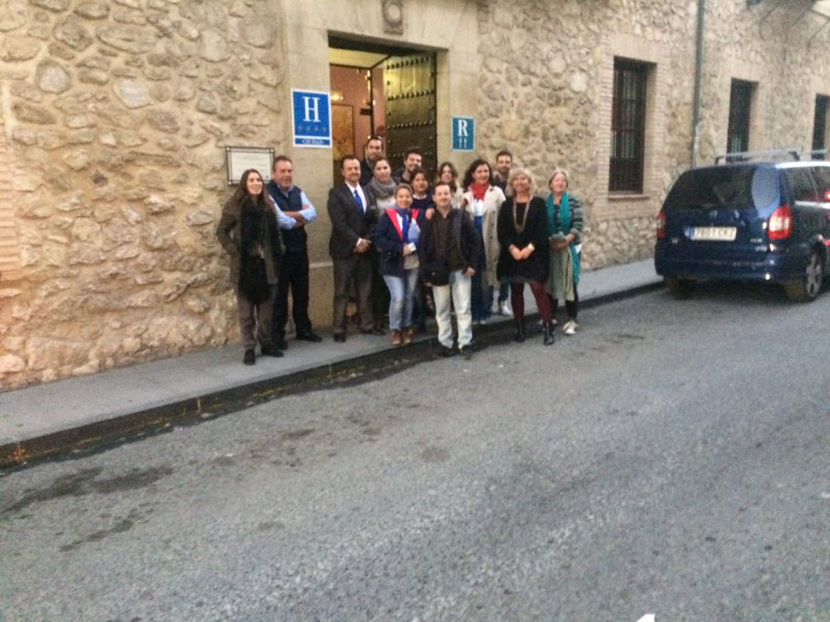 viajmargalliver's tweet photo. Ya estamos listos para conocer a fondo #Lucena de la mano de @tu_historia. @santodomingoluc Comenzamos bien #TuhistoriaATB https://t.co/Daac2lc001