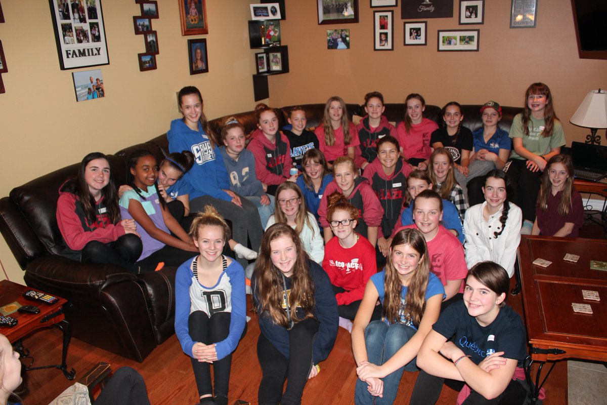 NepeanRingette's tweet image. Lots of memories on and off the ice with U14A @StA_Ringette and Ravens. Potluck by night, competition by day. New friends. @ringettecanada