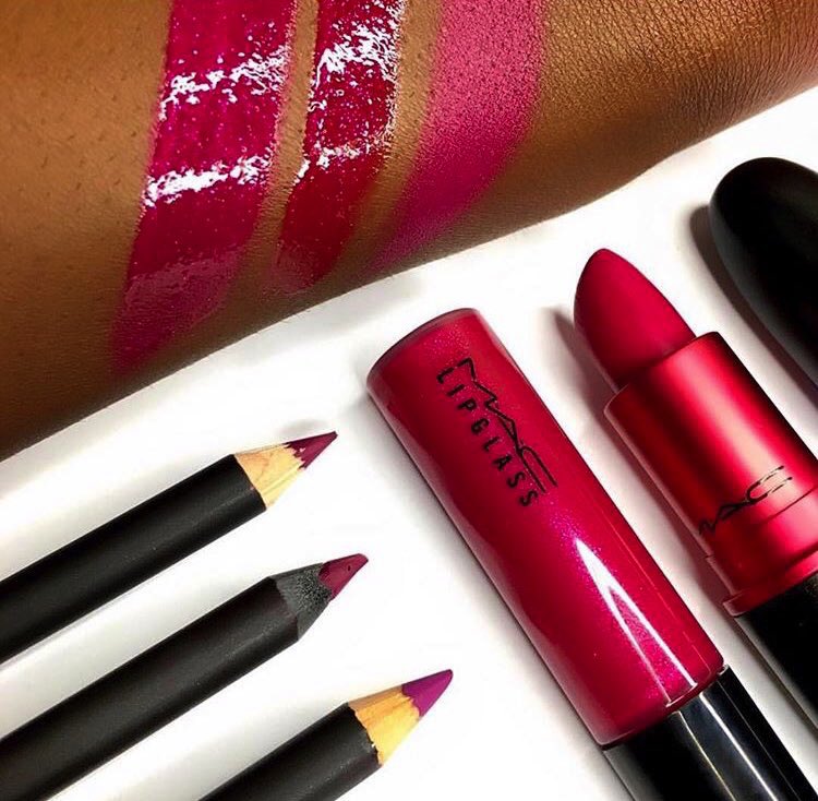 TarajiXone's tweet photo. #CookieMonsters
NEWS: First Look at @TherealTaraji's  new #VIVAGLAM collection for @MACcosmetics! Coming Feb. 2017!
#MacTaraji https://t.co/b8XvlM7doL