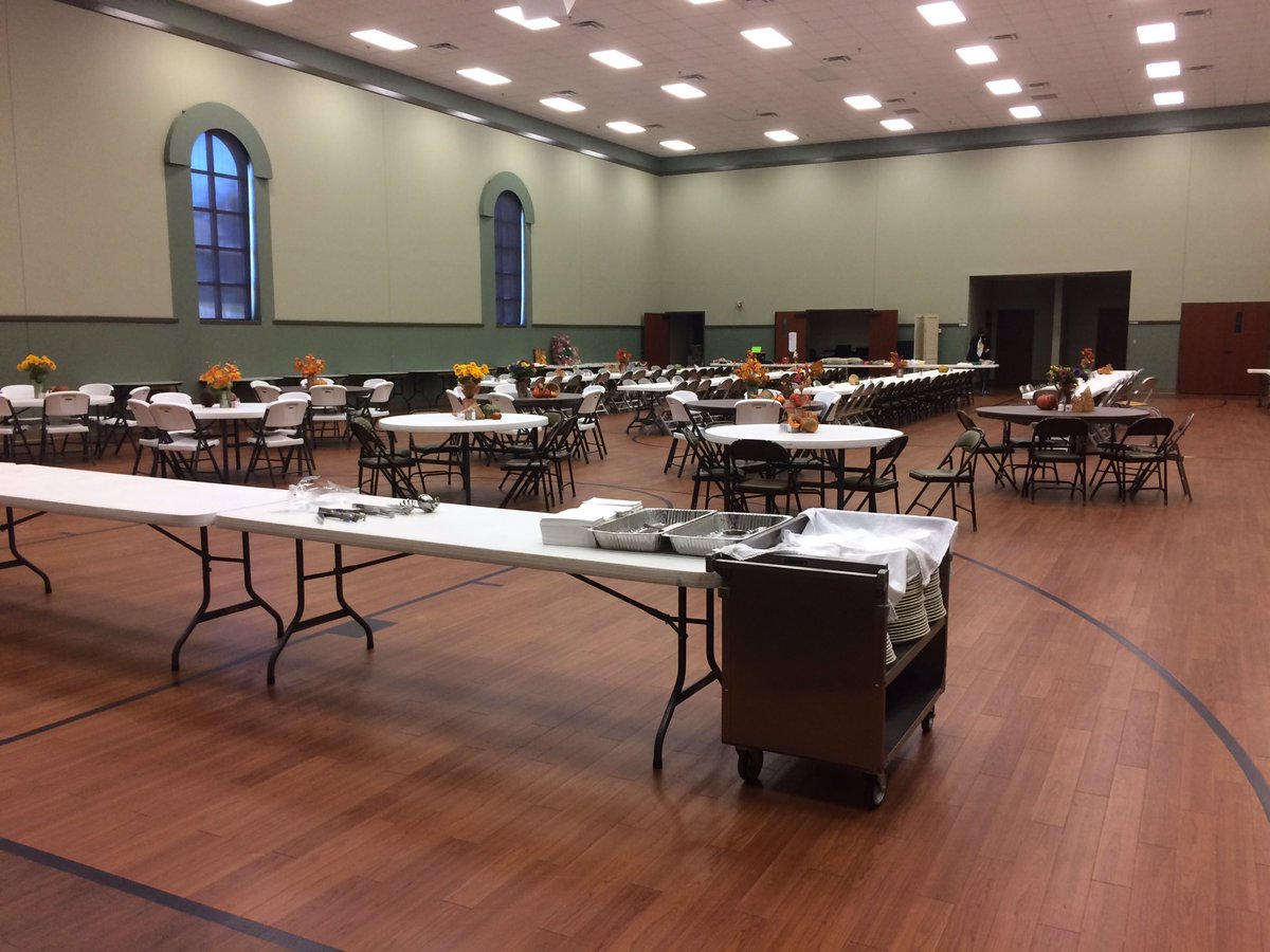 fsmduncan's tweet photo. Setting up for the Thanksgiving Dinner! https://t.co/9lcgZsTATv