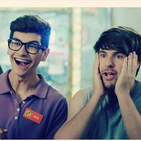 SmoshAyumi's tweet photo. Today smosh is 11. I can't believe the achievements they had. I hope they continue making videos for us forever.#smosh #smosher #smoshsquad https://t.co/w6Cz0sQw7A