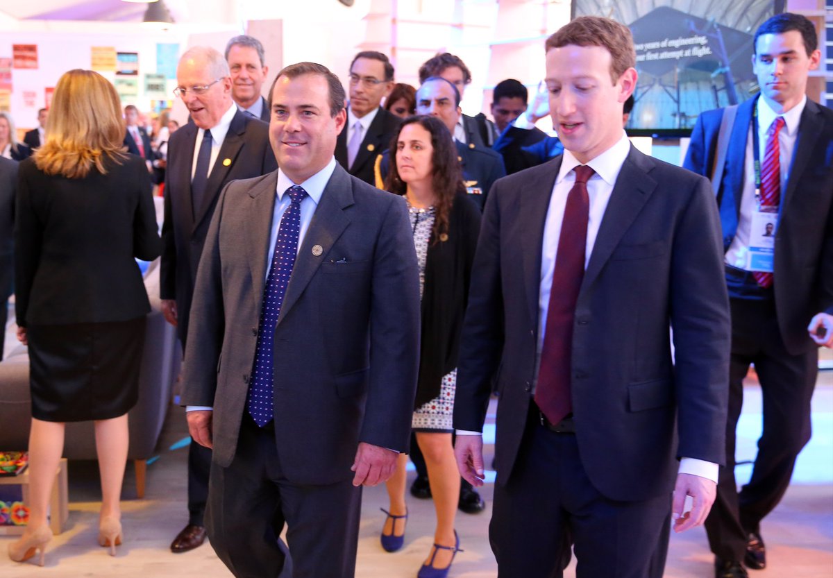 MINPRODUCCION's tweet photo. #APEC2016 Min. @bgiuffra: Alianza #PRODUCE - #FACEBOOK hará que más peruanos tengan negocios formales y digitales► https://t.co/VHOLdNLN1K https://t.co/VO2wfX8zLF