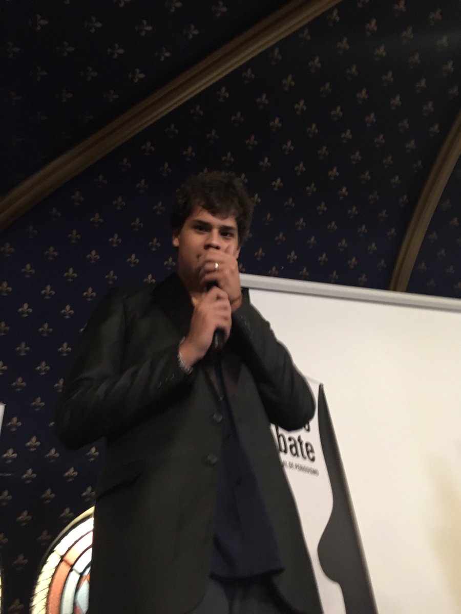 marcolopezc95's tweet photo. Si #PerDebate16 no se hace tendencia @sergioldu123 no canta #Saludos https://t.co/WfoIPTnmQX
