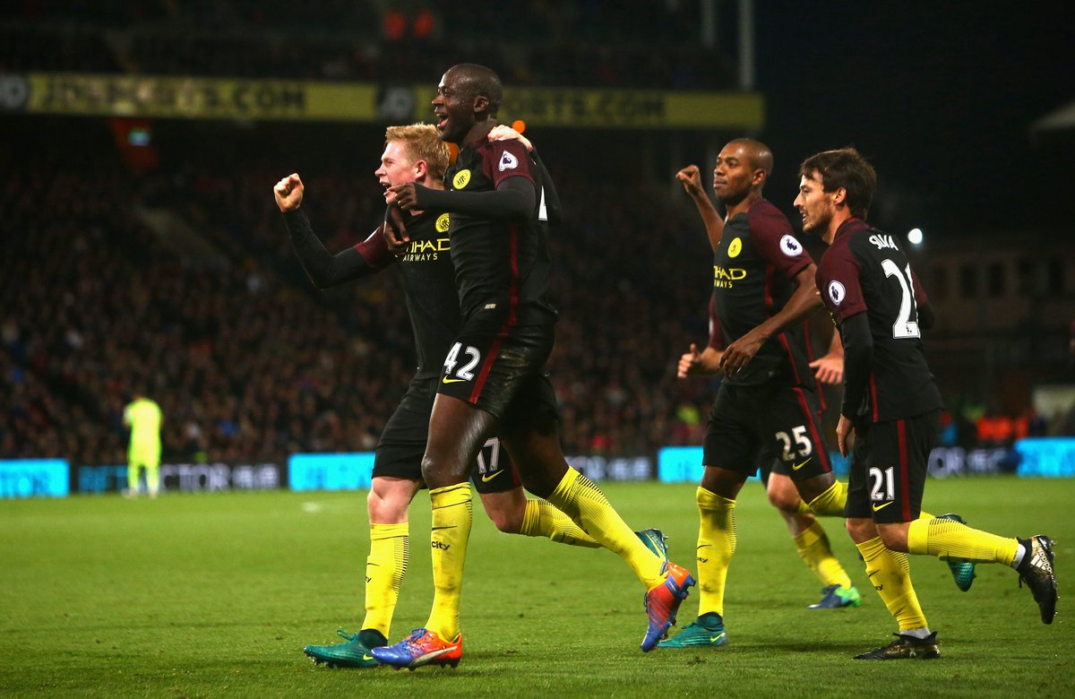 LigadeCampeones's tweet photo. Yaya Touré...

Regreso a la Premier 👊
Dos goles ⚽️⚽️
Tres puntos 💪

#UCL https://t.co/3NCEdR6mYj