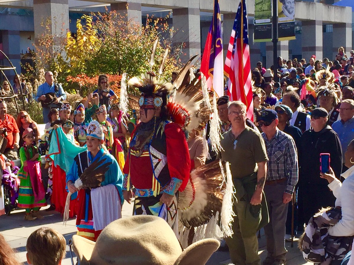 NCmuseumhistory's tweet photo. Thank you to our veterans. 🙌 #AIHC2016 https://t.co/DfFdoxfHl4