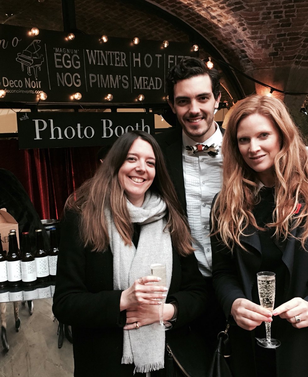 Glass of fizz at the Deco Bar <a href="/TasteofLondon/">Taste of London</a> <a href="/deconoirevents/">Deco Noir</a> #decobar #london #cocktails