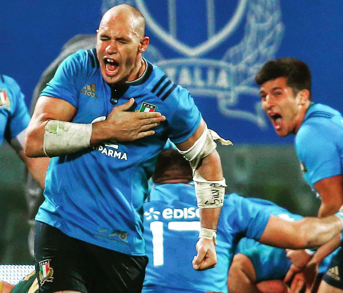sergioparisse's tweet photo. 🇮🇹20-🇿🇦18 ➖STORIA➖ #firenze #win #history #insieme #italia #rugby https://t.co/oSyFgTFWgT