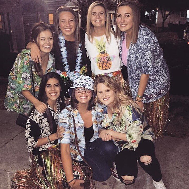 Hawaiian Shirts &amp; Hula Skirts 🌺🌴 We had so much fun with the gentlemen of <a href="/UDPikes/">UDPikes</a> last night!!