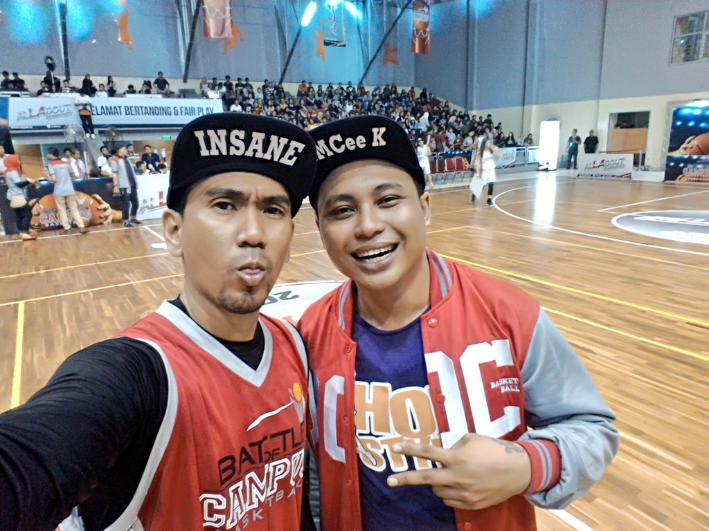 nsane11's tweet photo. It's a wrap. Thank you ALL STARS #BOC2016 .. Saturday night spent well ! 🙌🏀🙌 #battleofcampus @battle_campus https://t.co/g9DnWJv1XD