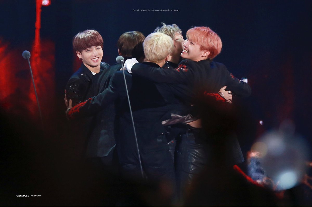 vminissi's tweet photo. teamwork made the dream work

thank you for being the happiest moment in my life. https://t.co/EUdHnfYIEx