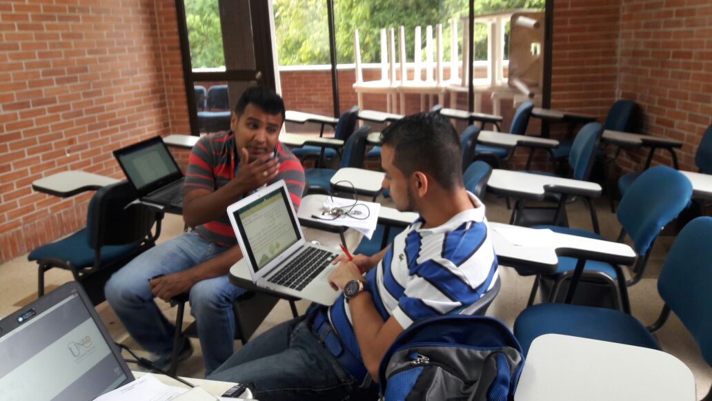 JorgeTaboada7's tweet photo. Interactuando en CIPAS ecuaciones diferenciales. @cienciasunad @ClaudioCamiloG1 @ECBTI_IBAGUE. Compromiso institucional. Trabajo en equipo. https://t.co/mw6ubkokkI