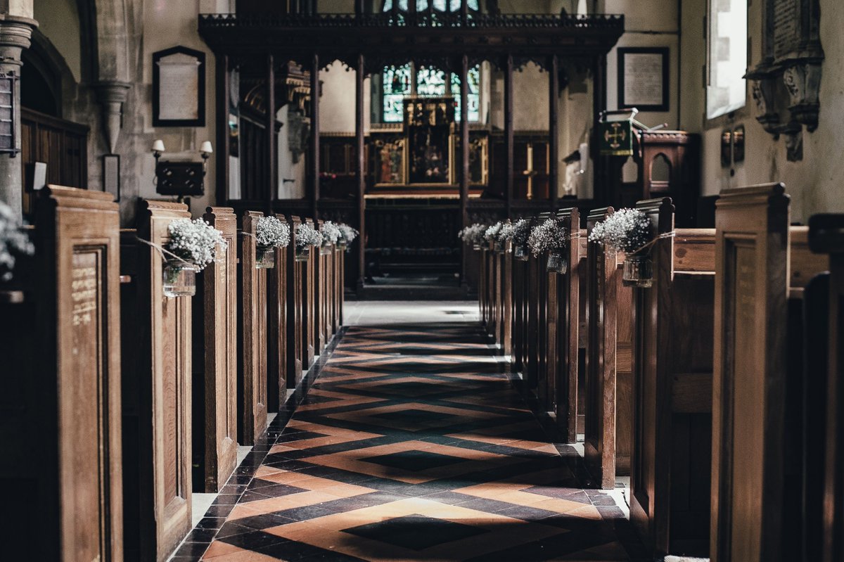 PixsyHQ's tweet image. An open letter to vicars and priests who ban photography at weddings: buff.ly/2fLTiuE via @diyphotography #weddingphotography