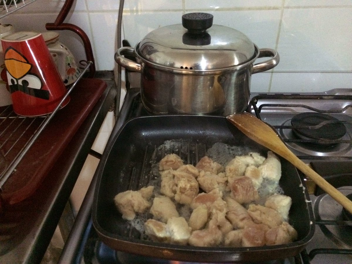 pajaritomit's tweet photo. Hoy soy Chef Peppin! #cookingformyman ๐ todo un seรฑor de mi casa๐ https://t.co/6sa5mi1JJw