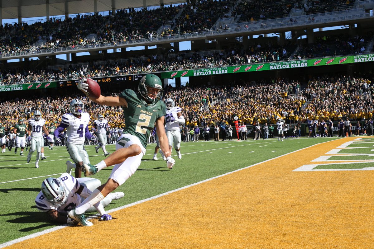 BUFootball's tweet photo. Blake Lynch with the tiebreaker! #SicKSU 🏈 https://t.co/ZU09QQUsR6