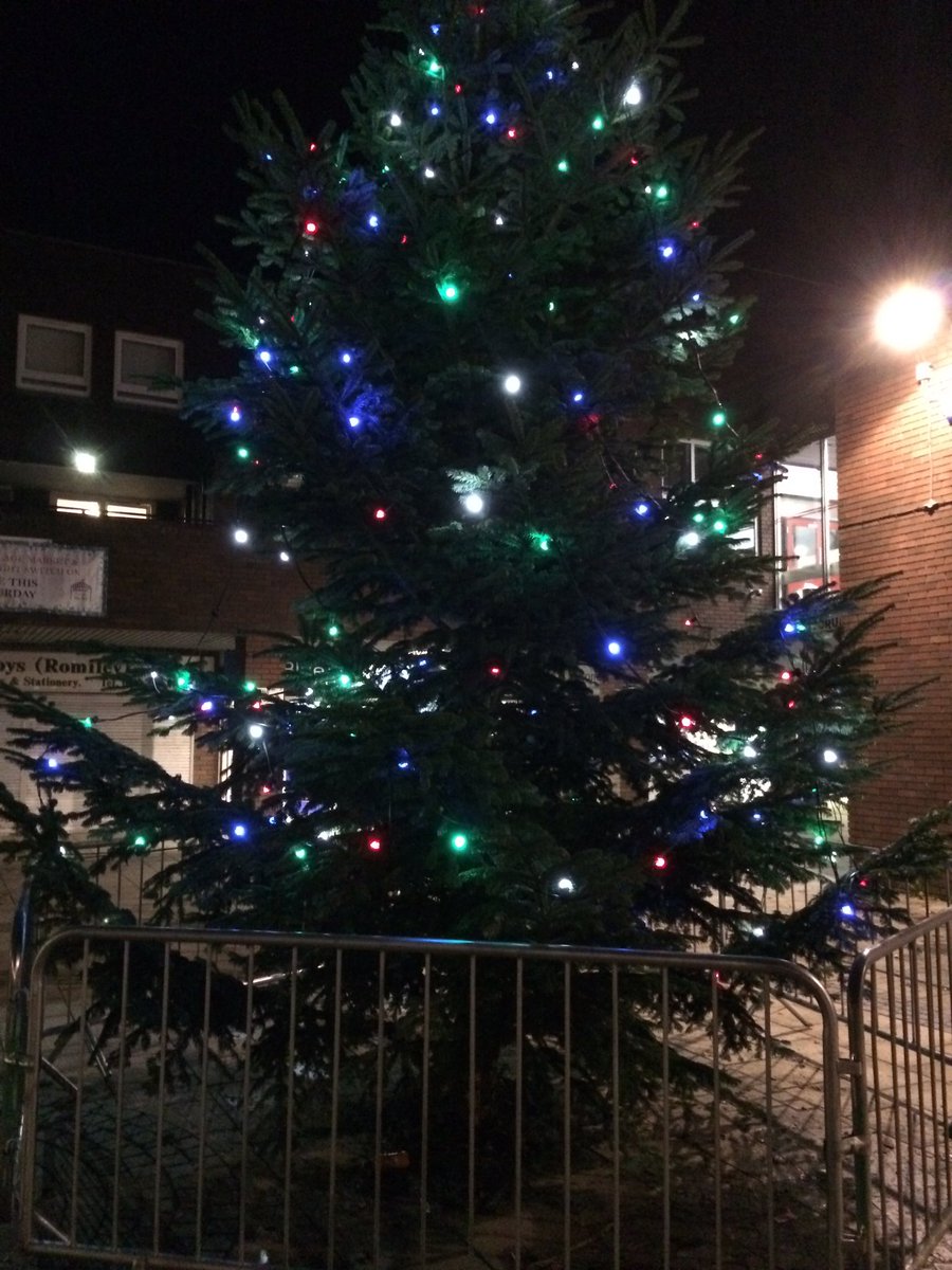 Thank you to <a href="/RomileyMarket/">RomileyVillageMarket</a> and <a href="/RomileyTraders/">RomileyTraders</a> for organising a fantastic day today. #romiley