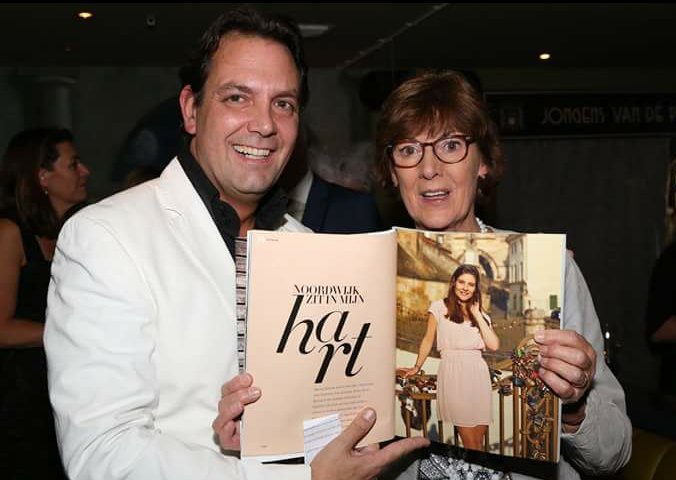 RaymondSalman's tweet photo. Zus @WendySalman in #NEX12 @NEXMagazine. Moedertje nam vol trots het glossy in ontvangst van @bissac in @huisterduin. Thnxs B.! https://t.co/gwwlh69qfo
