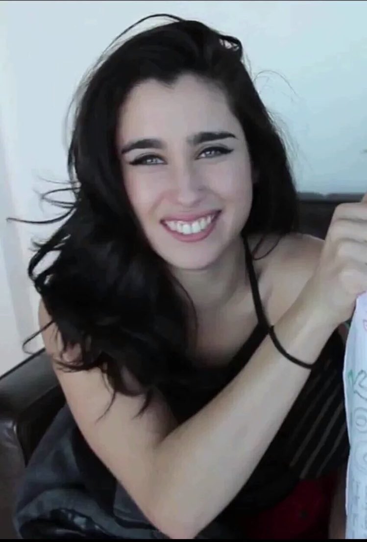 Amor_Sortudo's tweet photo. agora so consigo sentir ORGULHO e meu amor por você aumentando cada vez mais de você meu grande amor.  #WeAreProudForYouLauren https://t.co/breFcyqX29